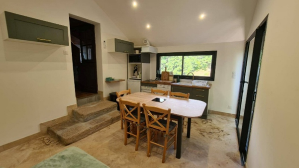 cuisine2.jpg (123 897 bytes)